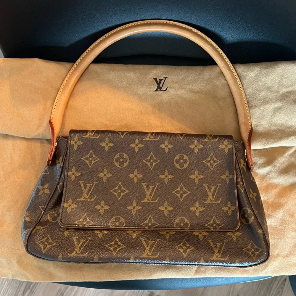 Vintage Louis Vuitton Monogram Printed Leather Shoulder Bag - Picture 3 of 17